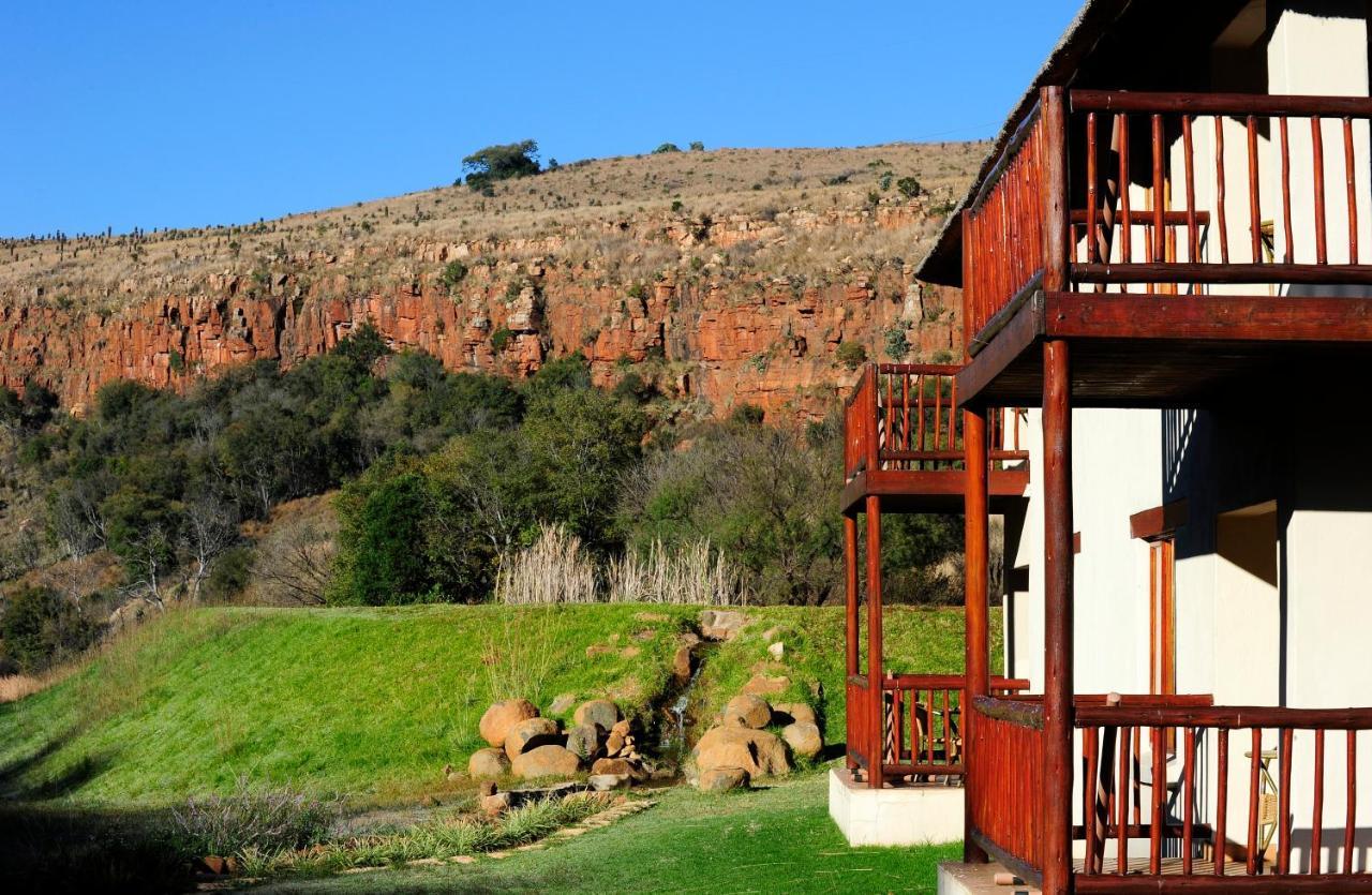 Komati Gorge Lodge, R 36 Halfway Between Carolina And Machadodorp ภายนอก รูปภาพ