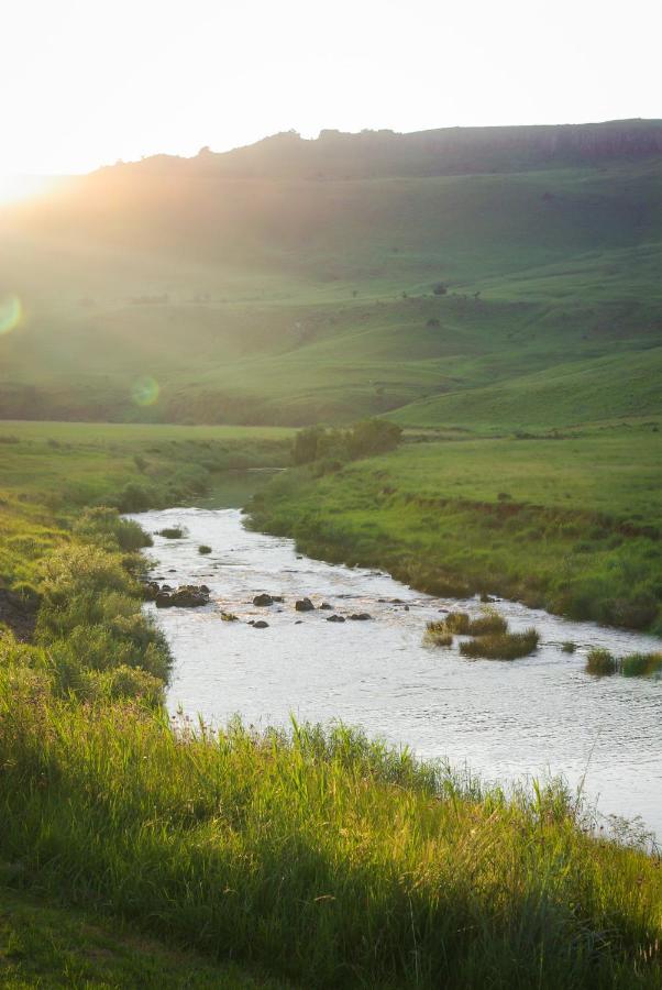 Komati Gorge Lodge, R 36 Halfway Between Carolina And Machadodorp ภายนอก รูปภาพ